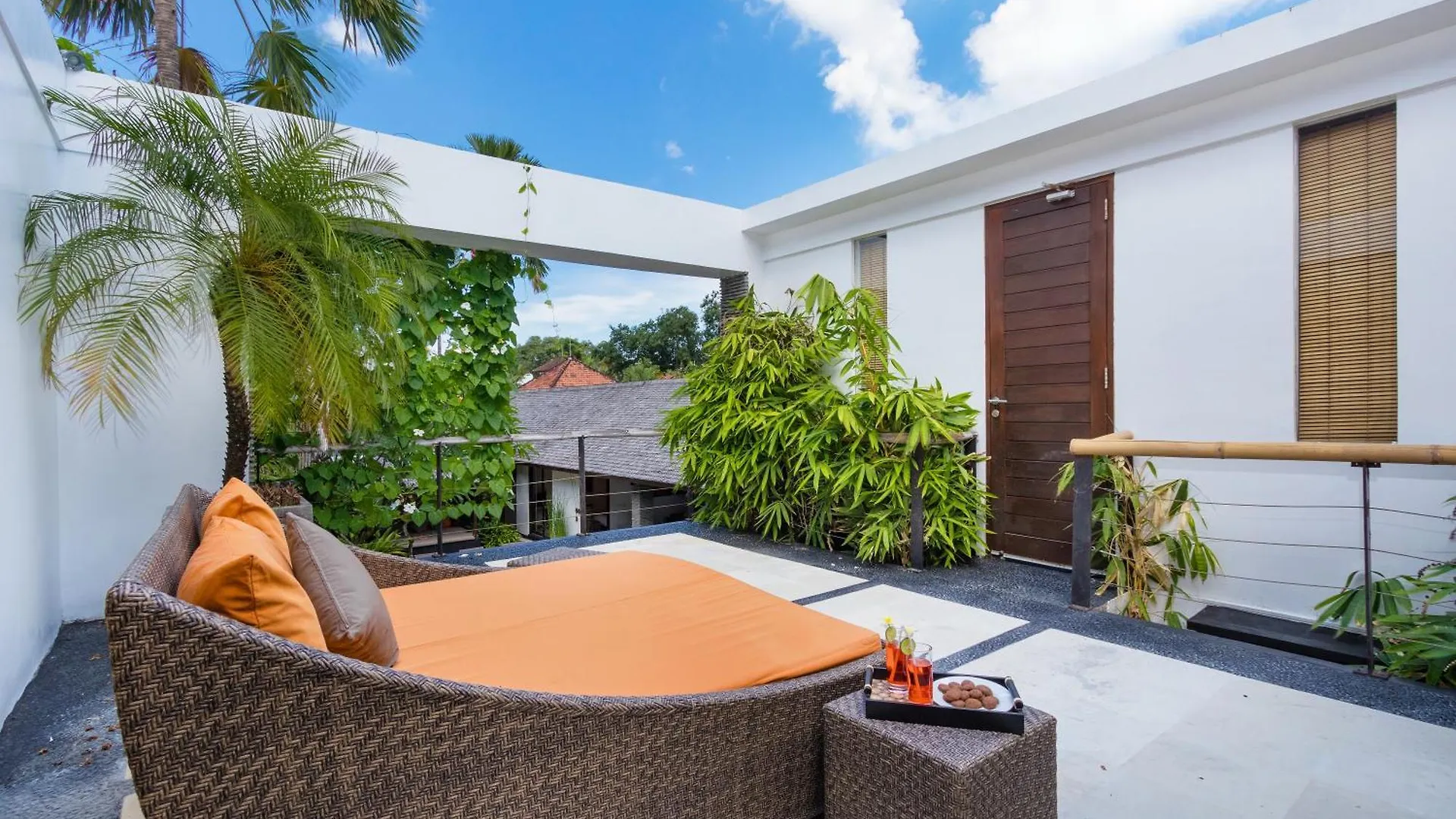 Villa Anjali Orange By Villa Finder Seminyak Indonesien
