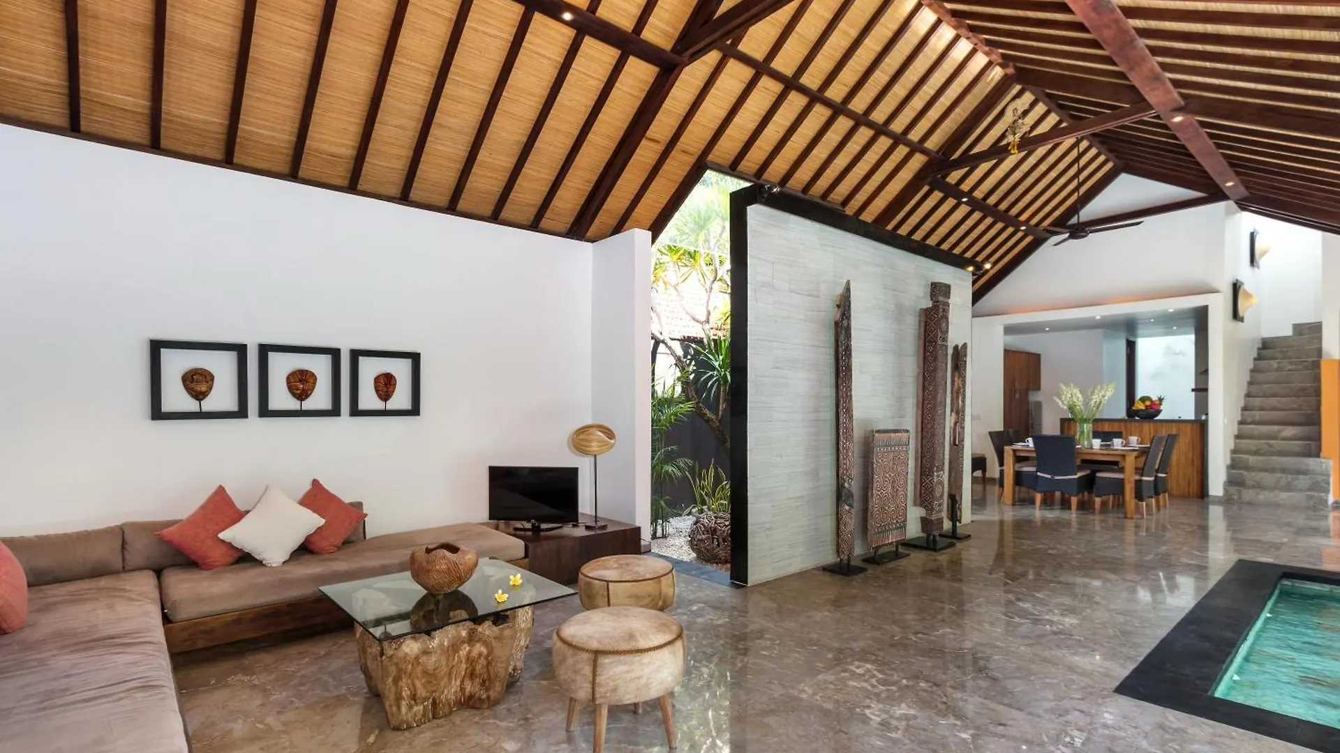 Villa Anjali Orange By Villa Finder Seminyak Indonesien